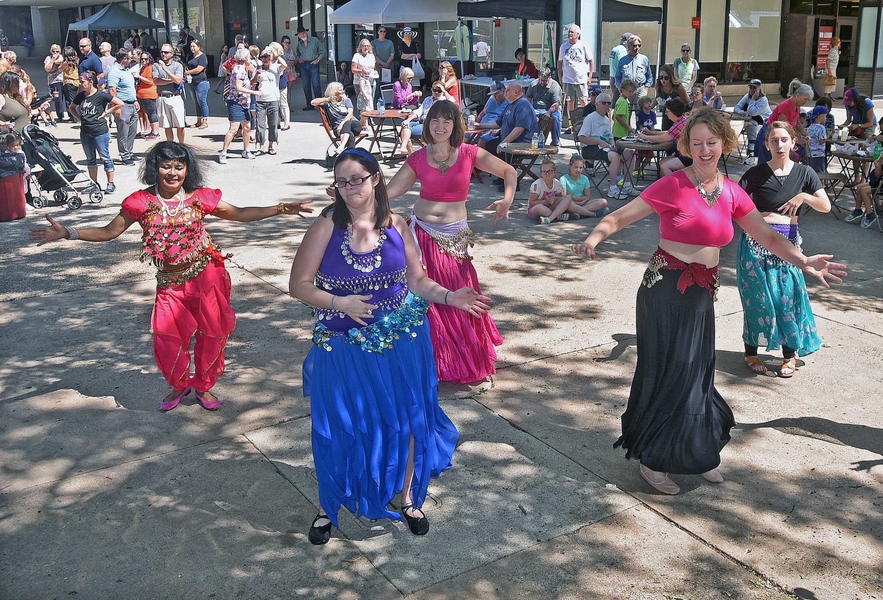 Middle Eastern Dancers